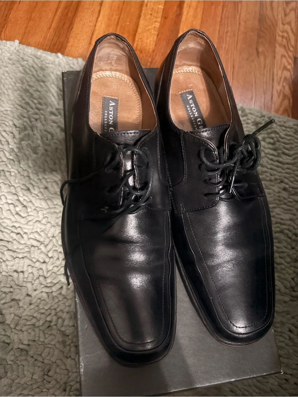 Aston Grey Men's Black Leather Dress Shoes- size 10
